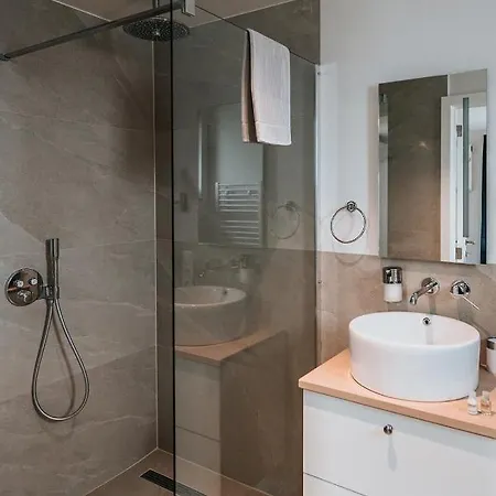 Vida ベッド・アンド・ブレックファスト