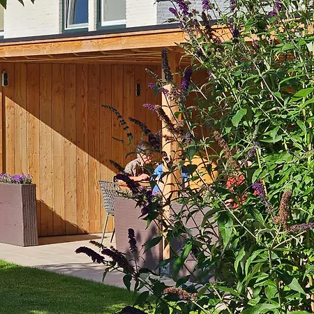 Vida Bed & Breakfast *